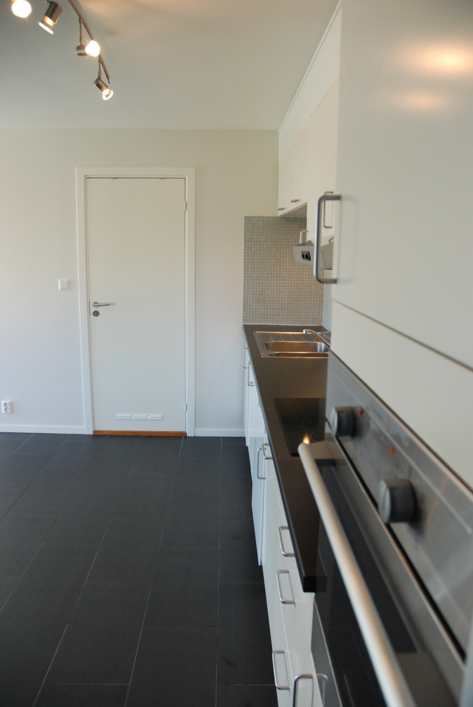 God benkplass på kjøkkenet Galleribilde