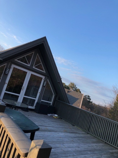 flott terrasse uten innsyn, fin kvelds/morgensol Galleribilde