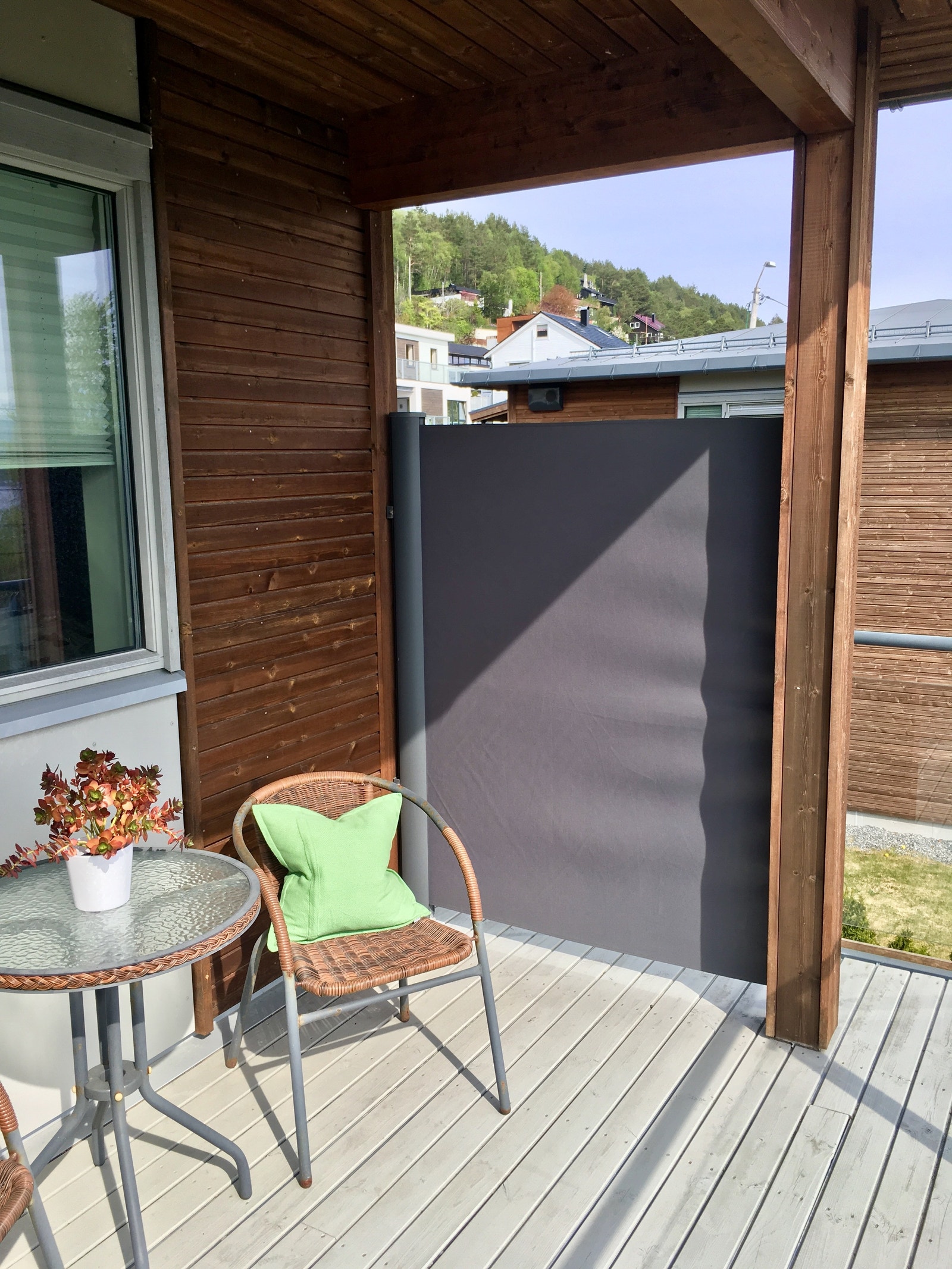 Veranda med panoramautsikt og gode solforhold Galleribilde