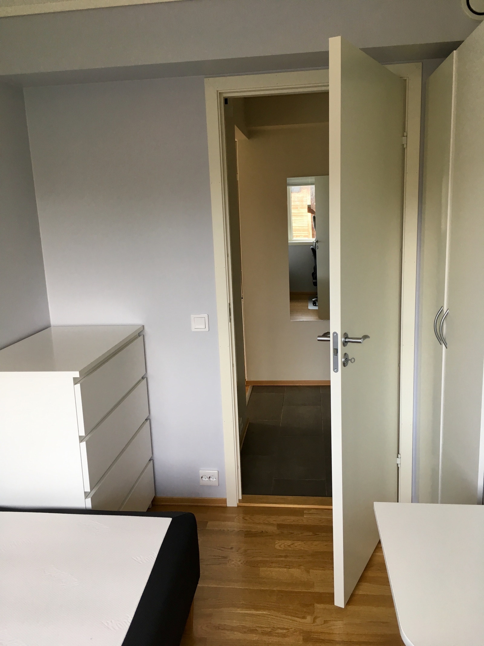 Klesskap på soverom 2 Galleribilde