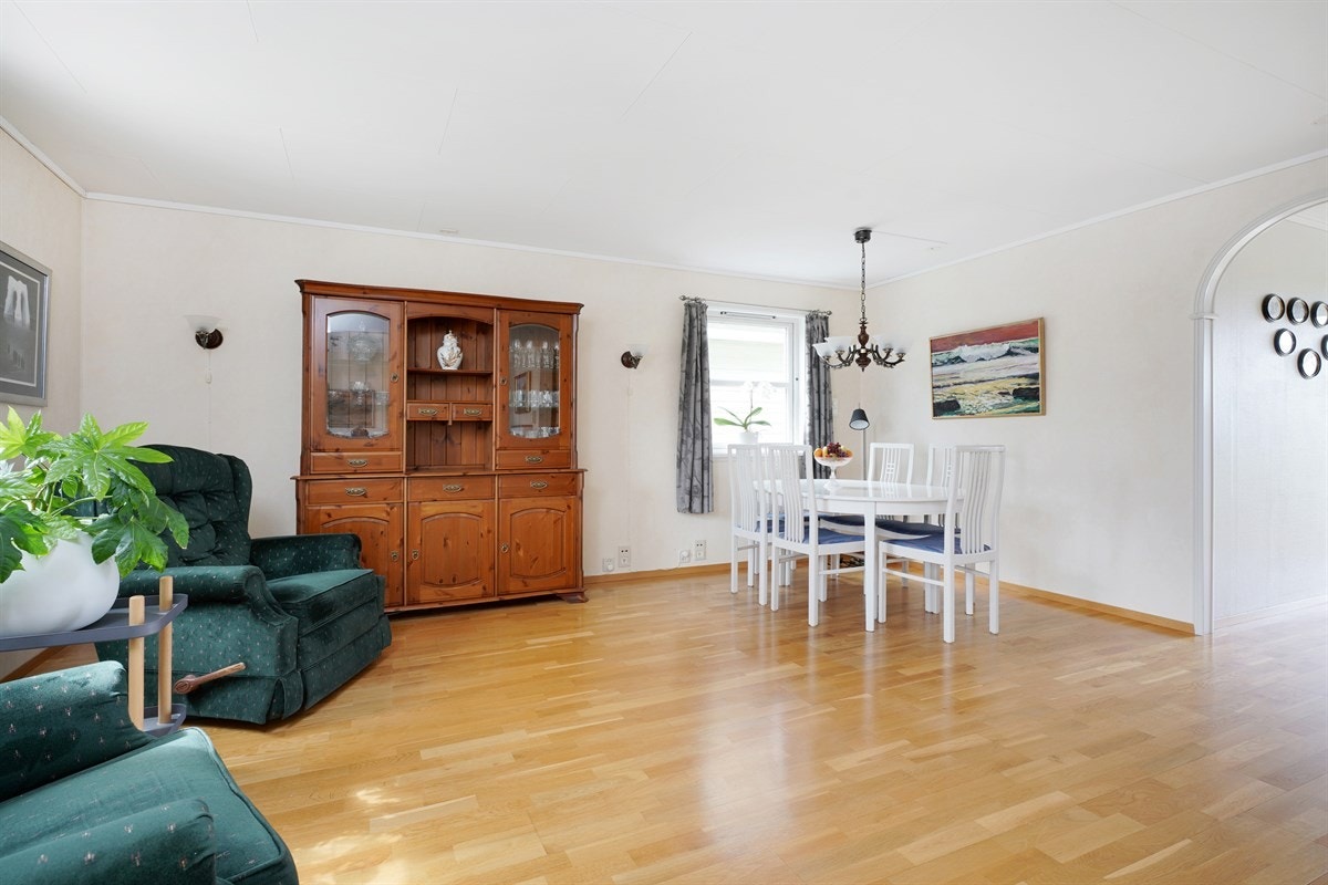 God plass til både sittegruppe og spisebord her. Galleribilde