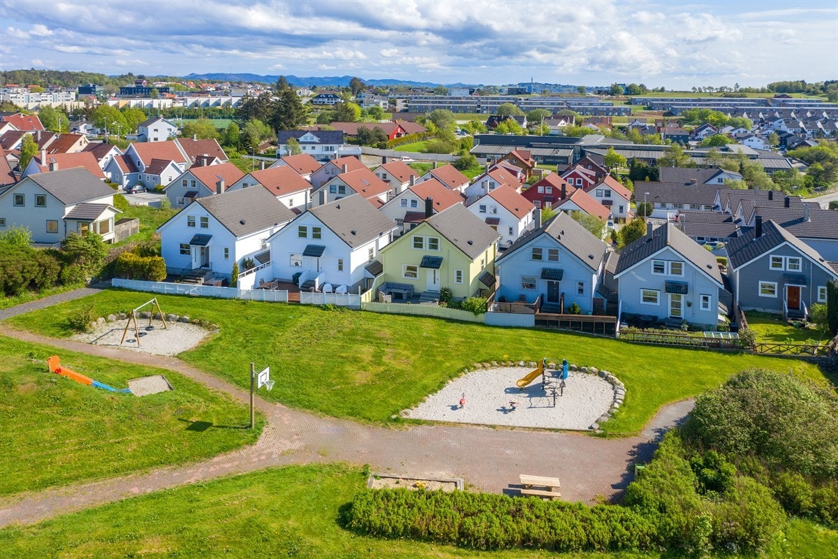 Friområdet har flere grøntområder og lekeplasser. Galleribilde