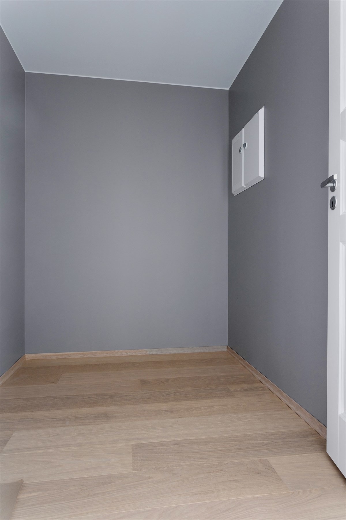 Leilighetene har to innvendige boder av god størrelse. En av bodene fra entrè egner seg godt som walk-in garderobe for sko og yttertøy. Galleribilde