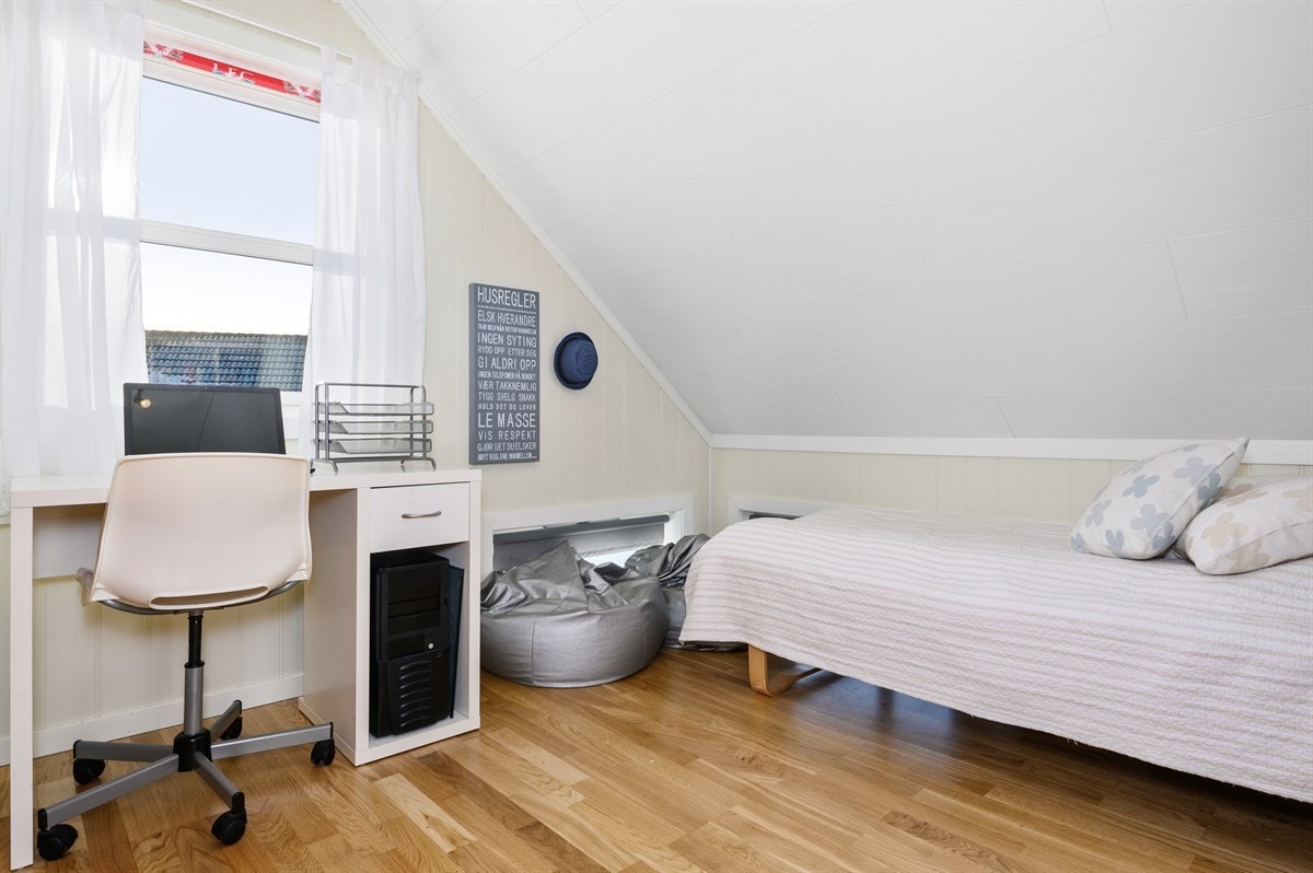 Alle soverommene ligger i boligens andre etasje. Galleribilde