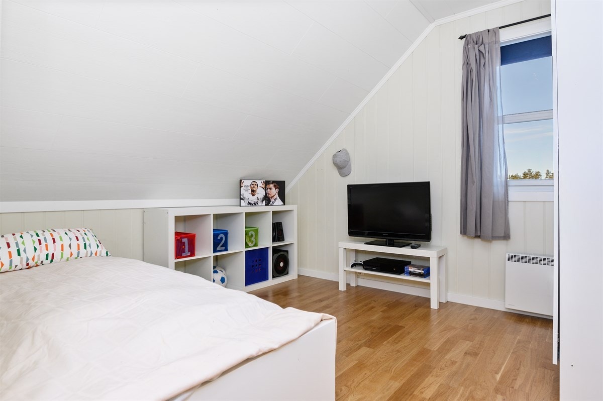 Boligen inneholder 4 soverom av god størrelse. Galleribilde