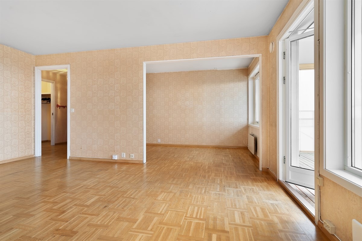 Populært boområde. Barnevennlig og trivelig. Nærhet til barnehage og skole. Galleribilde