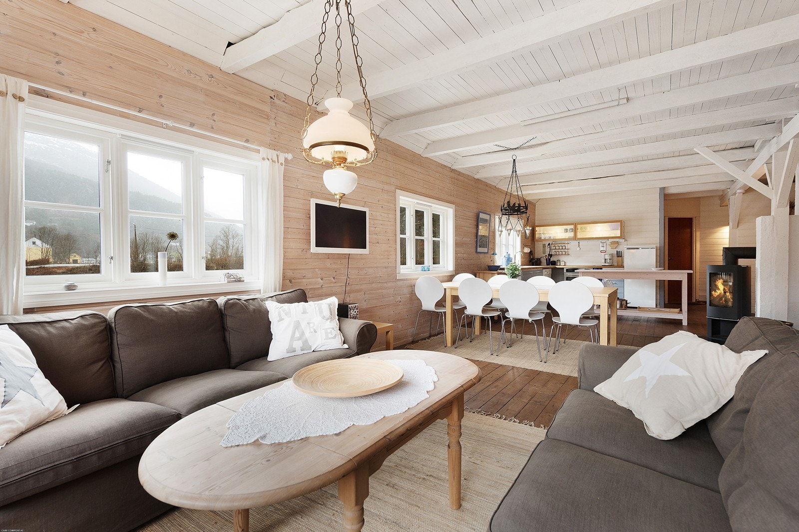 Stue nr.2 finner man i 2.etg. Det er her åpen løsning til kjøkkenet Galleribilde