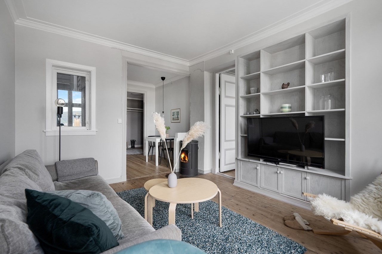 Stue tilhørende leilighet i 2. etasje. Galleribilde