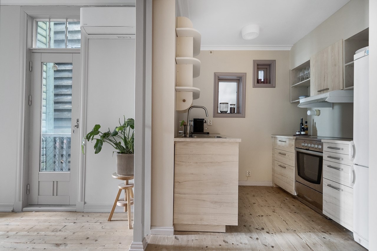 Kjøkken 2. etasje, nylig pusset opp. Galleribilde