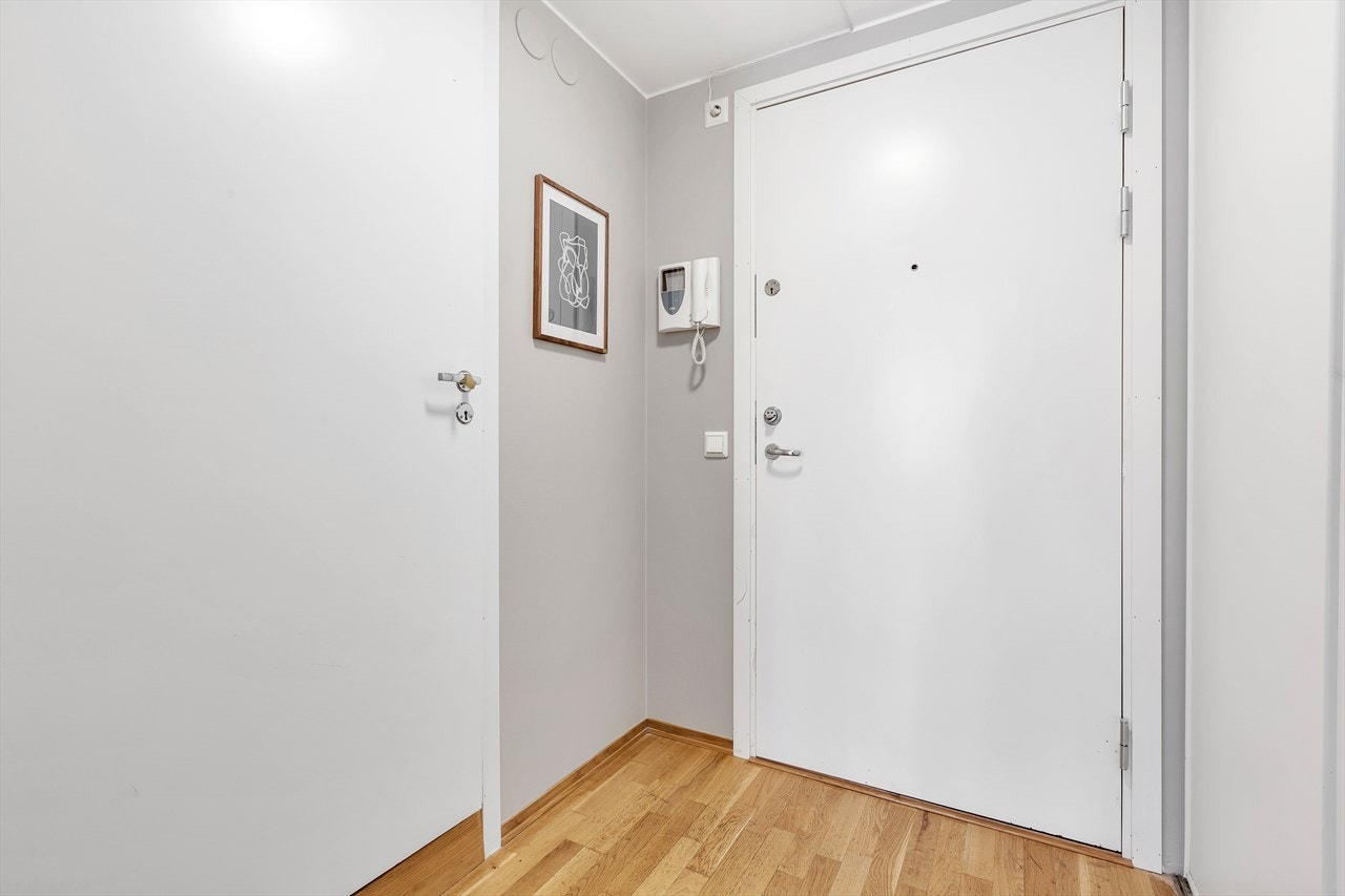 Entré med plass til sko og yttertøy. Galleribilde