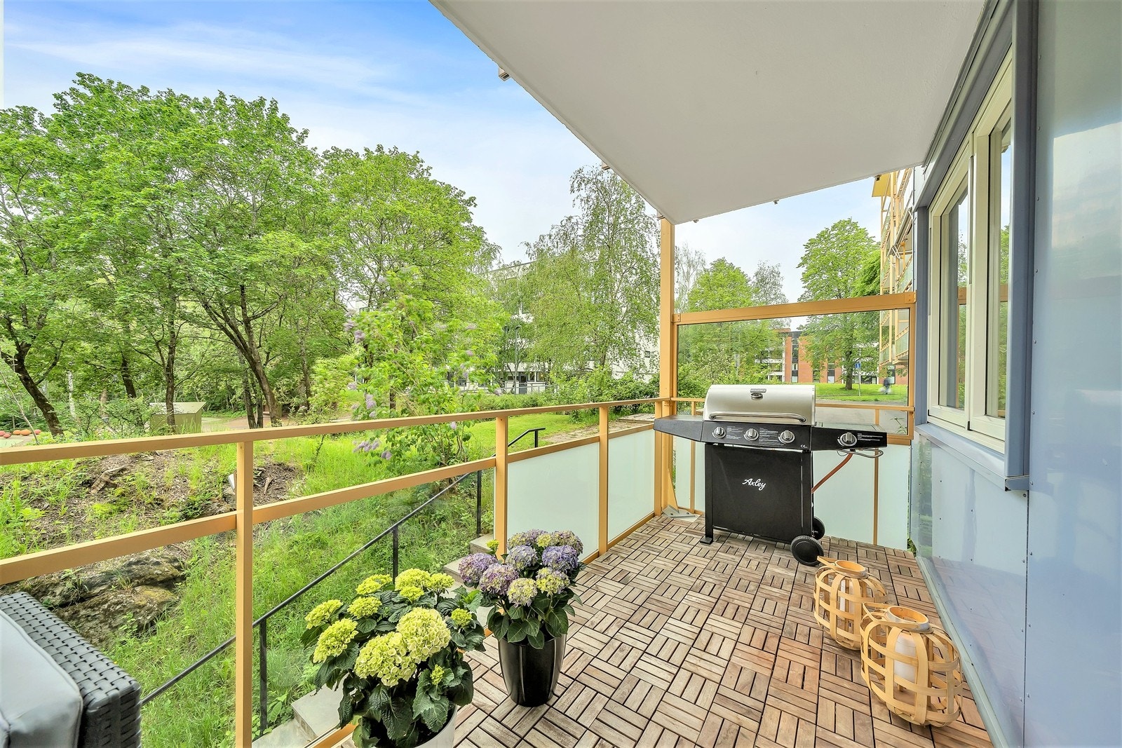 En hyggelig, sørvendt balkong på ca. 11 kvm. Galleribilde