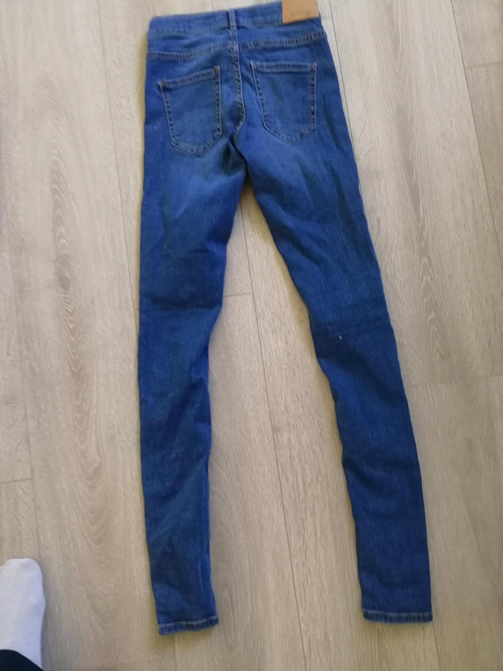 Ubrukt, Alex bukse fra Gina tricot | FINN.no Ubrukt, Alex bukse fra Gina tricot | FINN.no