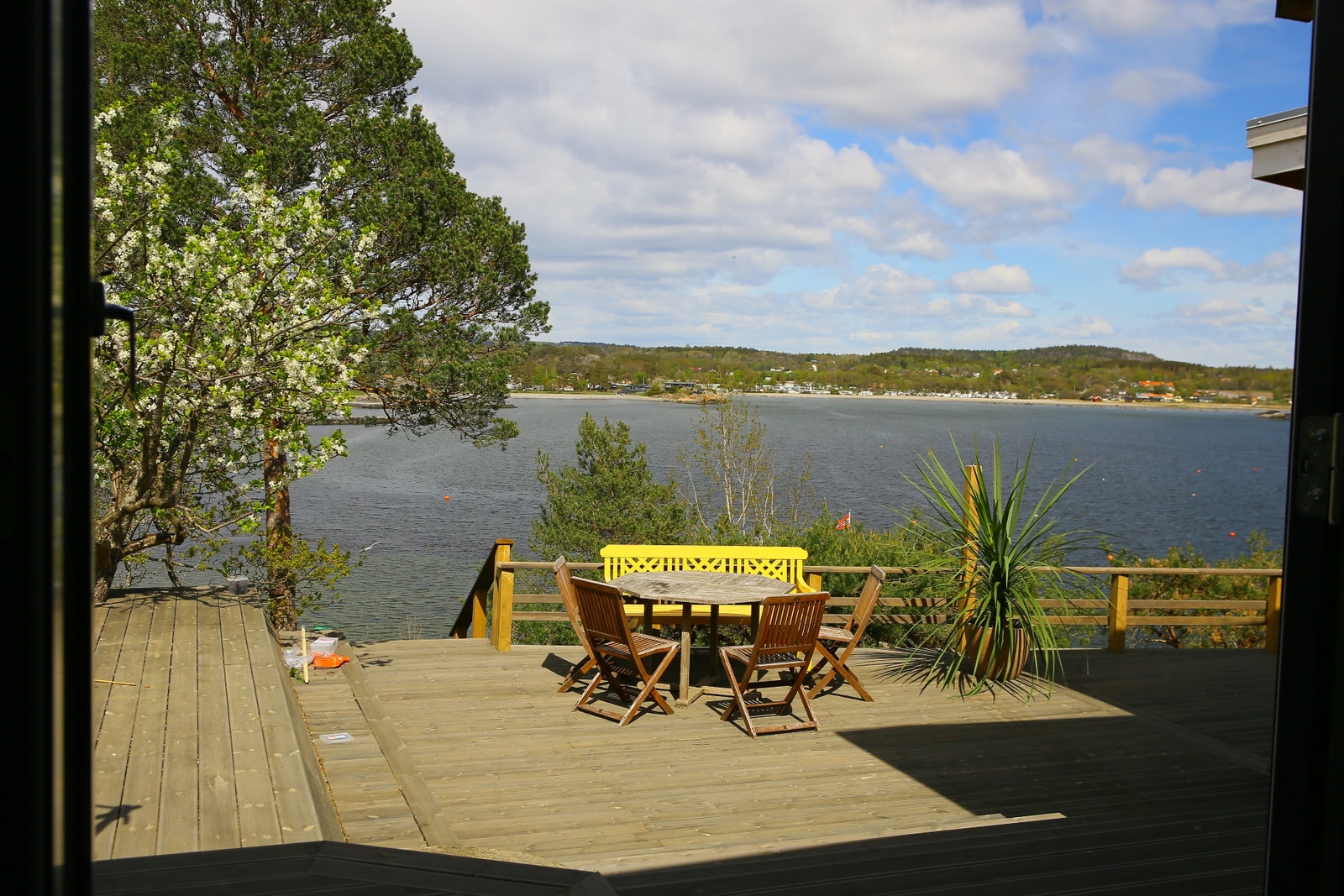 Havutsikt fra 3 av soverommene med dobbelt dør rett ut på terrassen Galleribilde