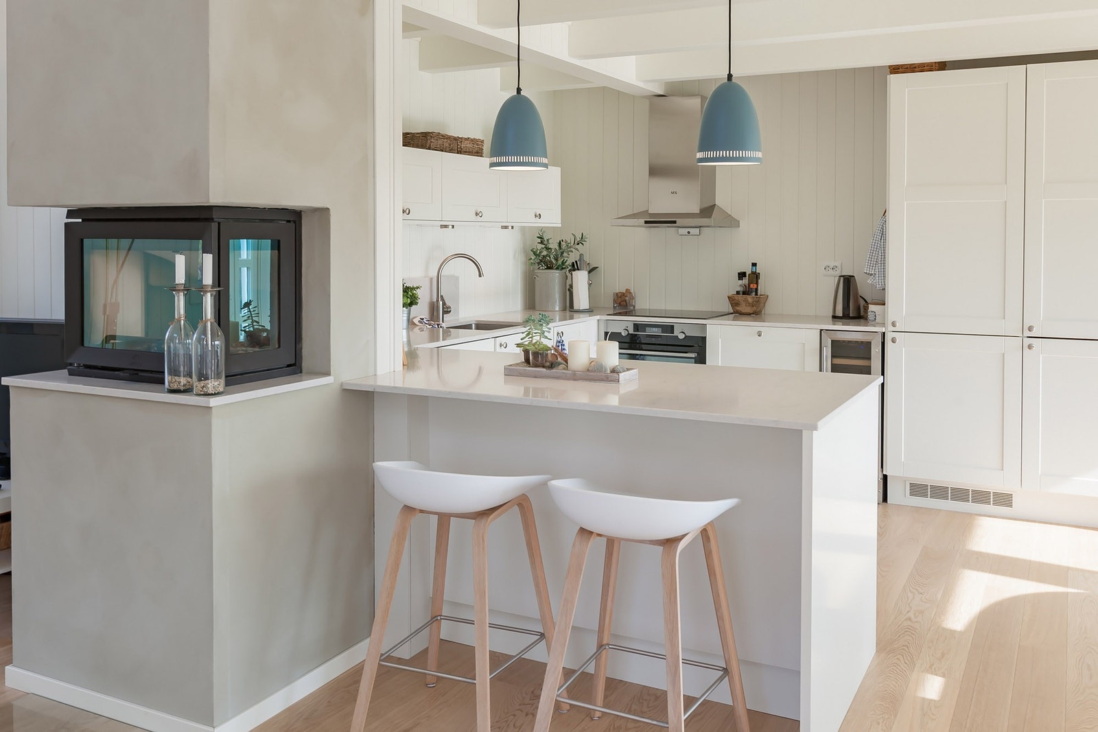 Perfekt plass for tegning eller kveldsmat! Galleribilde