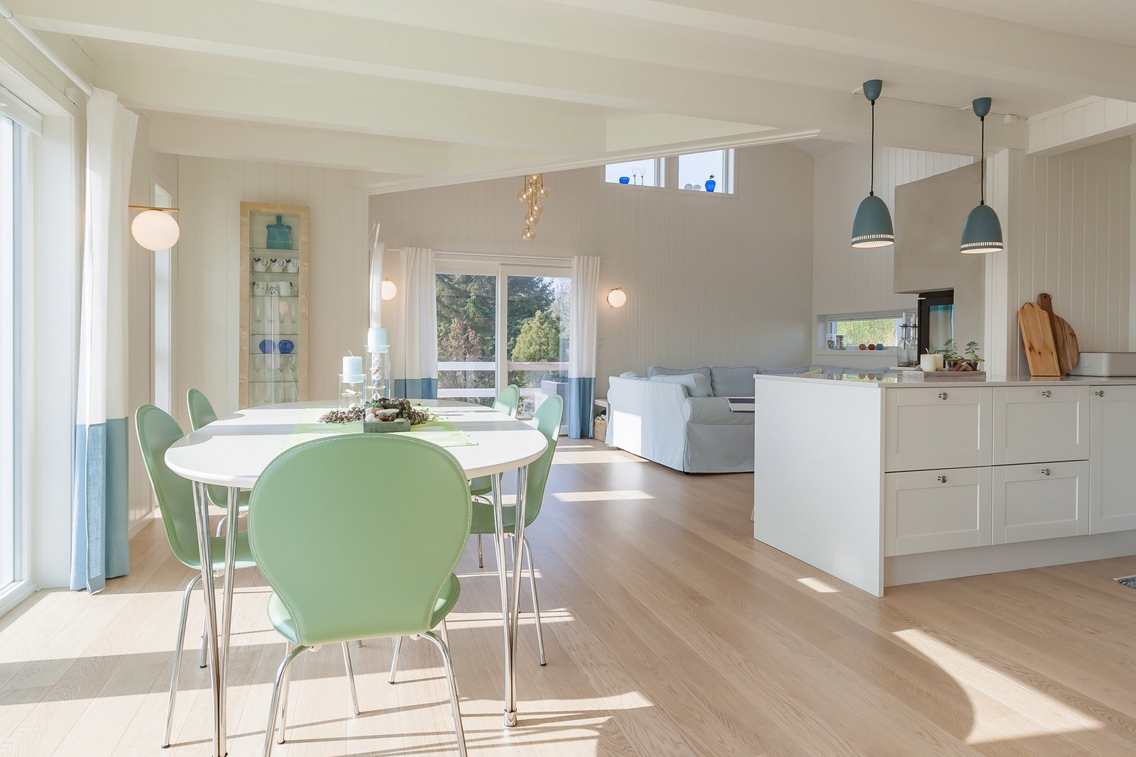 Åpen stue-og kjøkkenløsning Galleribilde