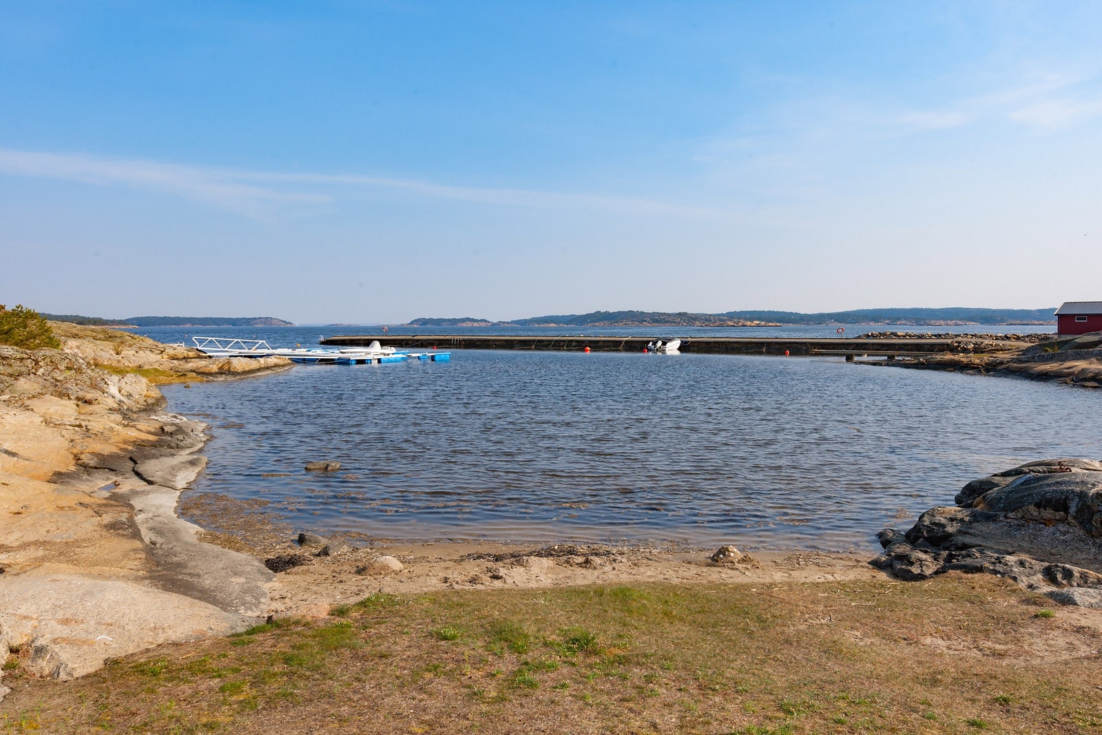 Utsikt til moloen ved Håbu Galleribilde