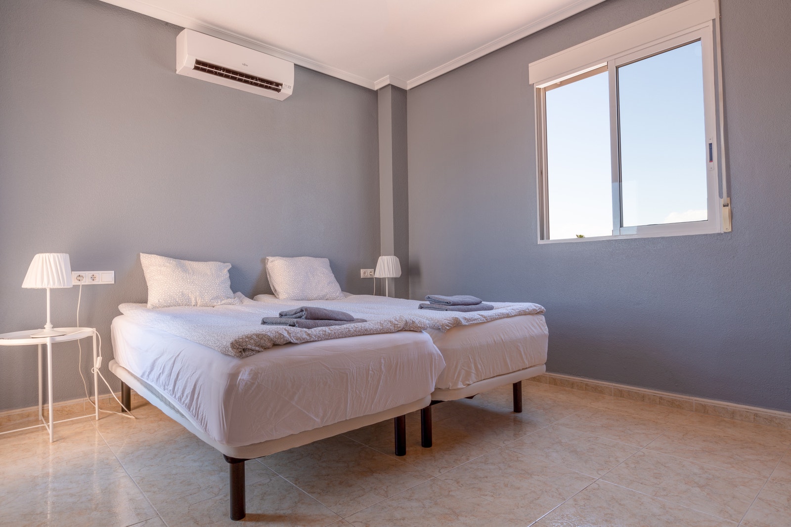 Soverom 2 i andre etasje, Et av syv soverom. Galleribilde