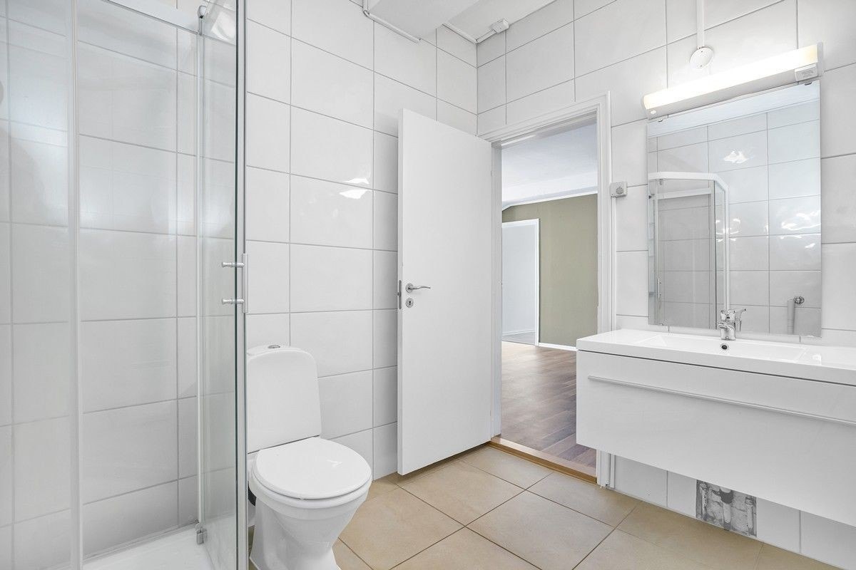 Flislagt bad Galleribilde