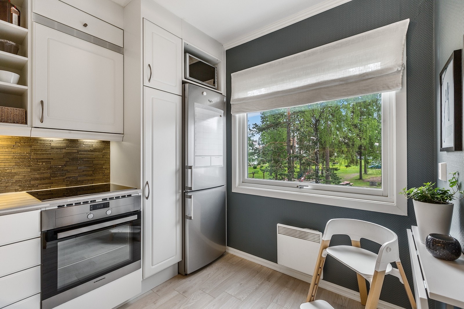 Lunt, trivelig kjøkken Galleribilde