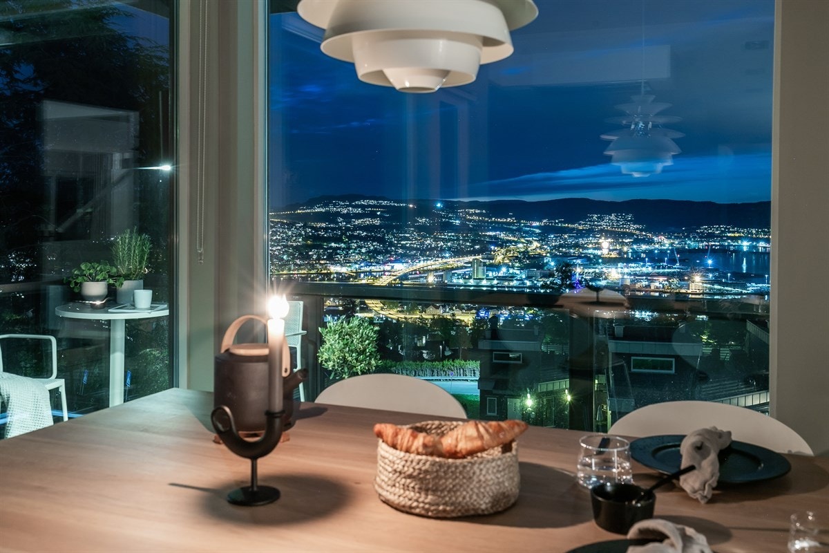 Utsikt fra spiseplassen. Galleribilde