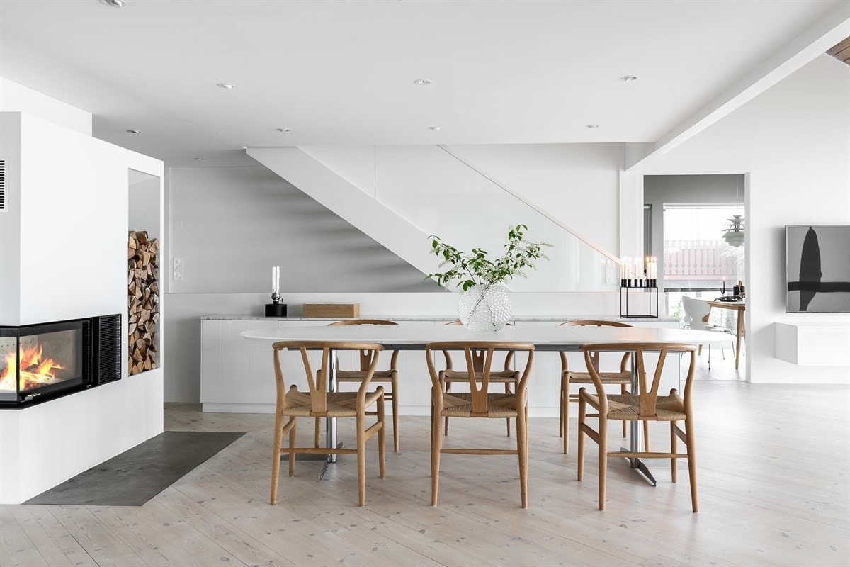 Spiseplassen er pen og stilren. Galleribilde