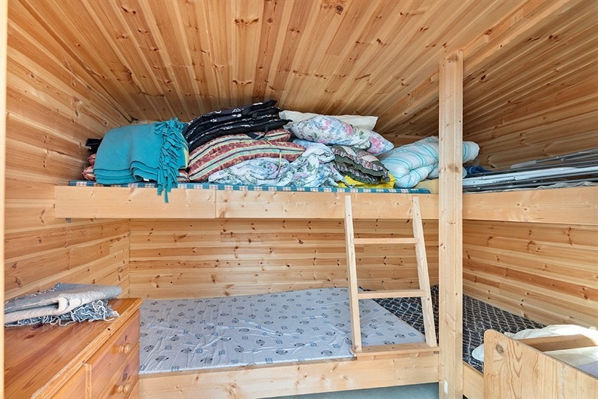 Bod med som er innredet til gjesterom(Ikke vindu) Galleribilde