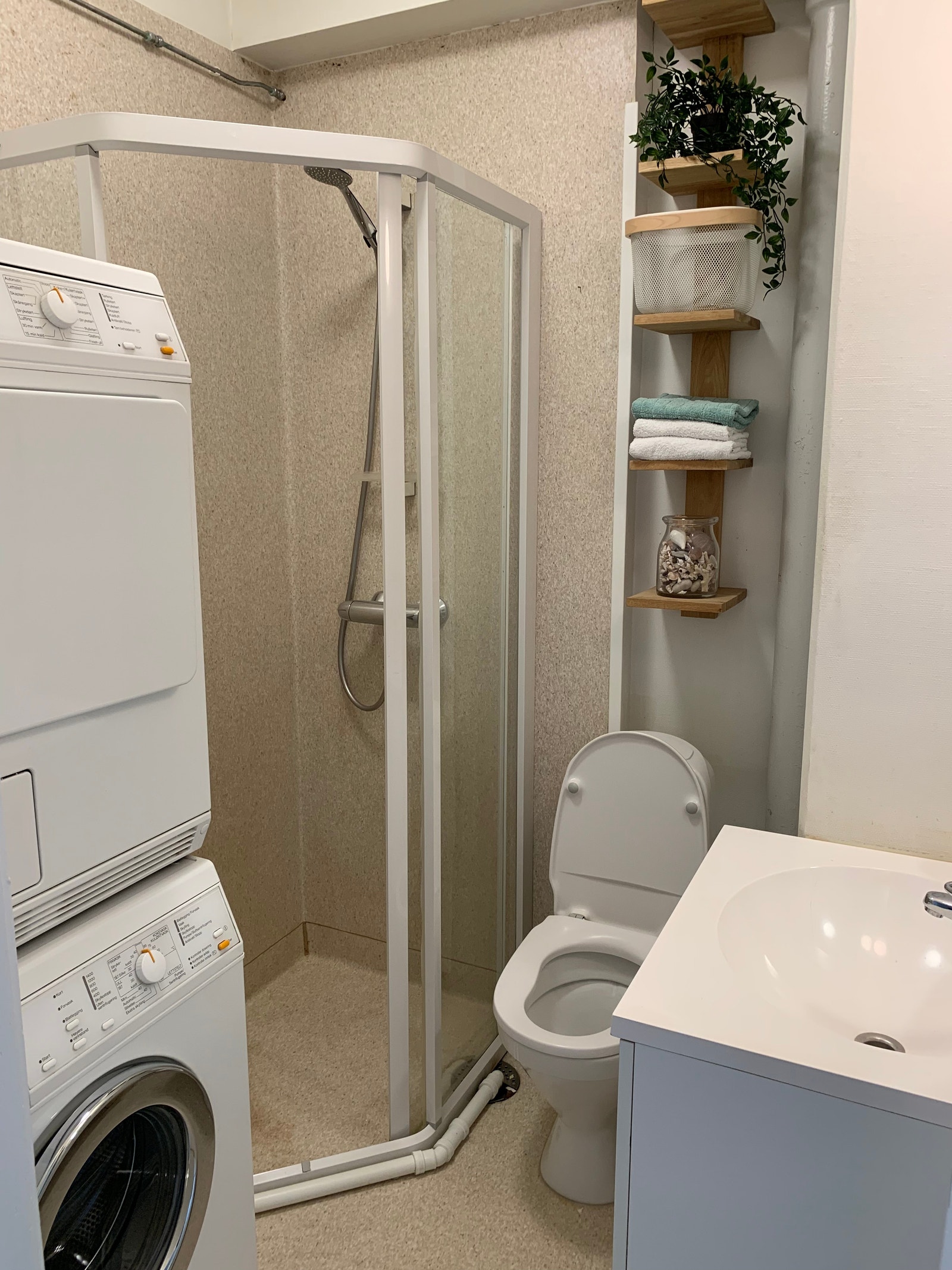 bad med dusj, Miele vask og tørk Galleribilde