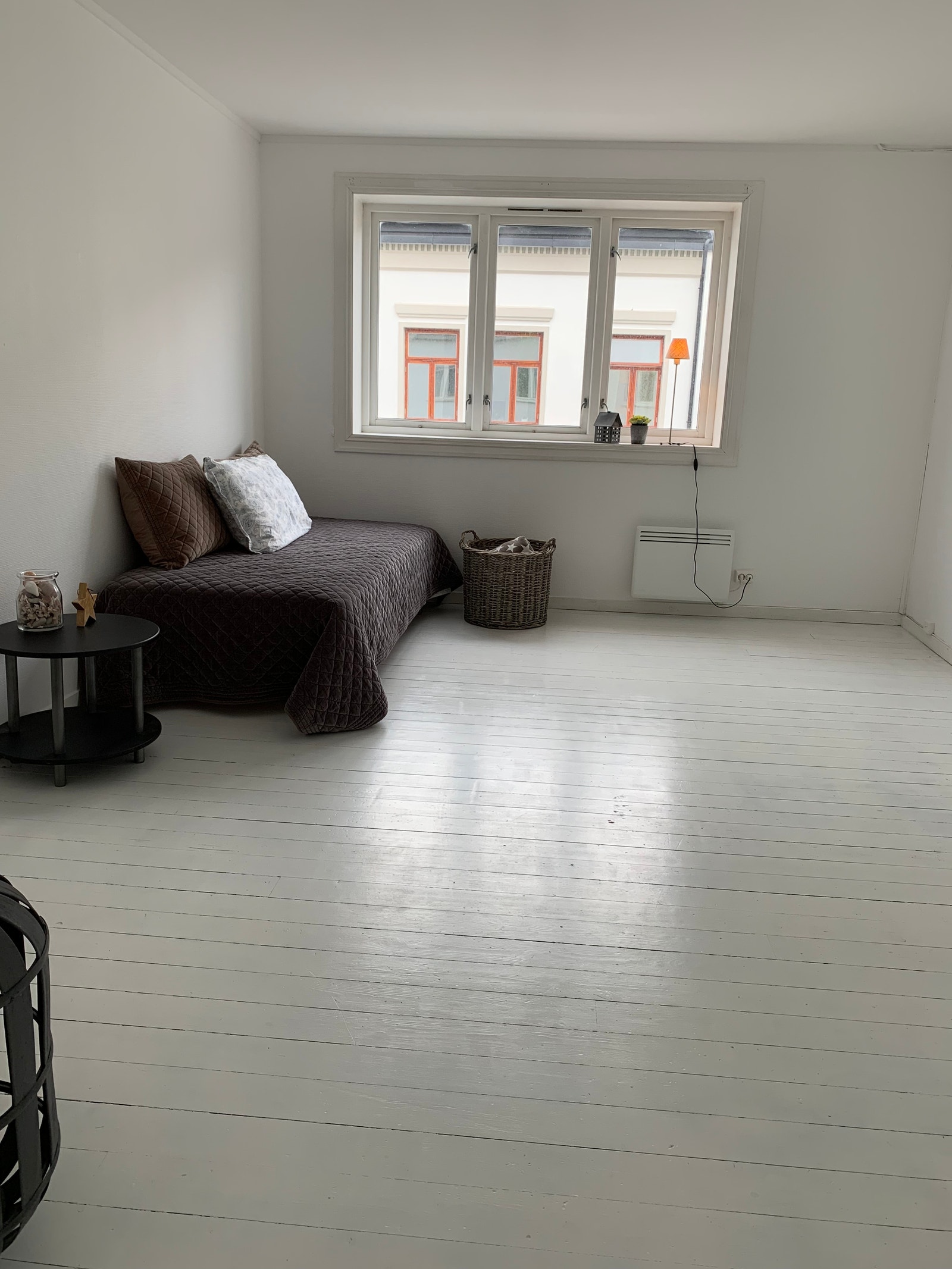 Soverom 3 (nr.3 på plantegning) - tidl.stue - 16m2 Galleribilde