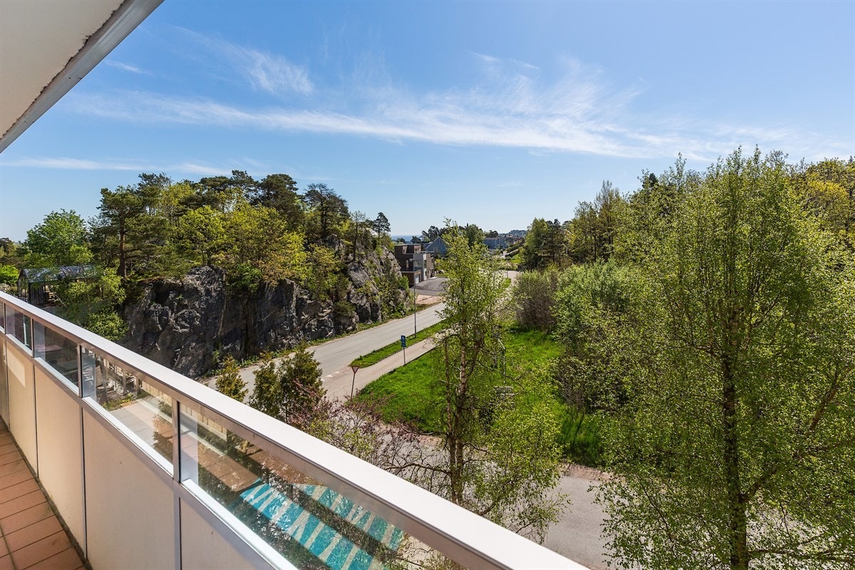 Utsikt fra balkong Galleribilde