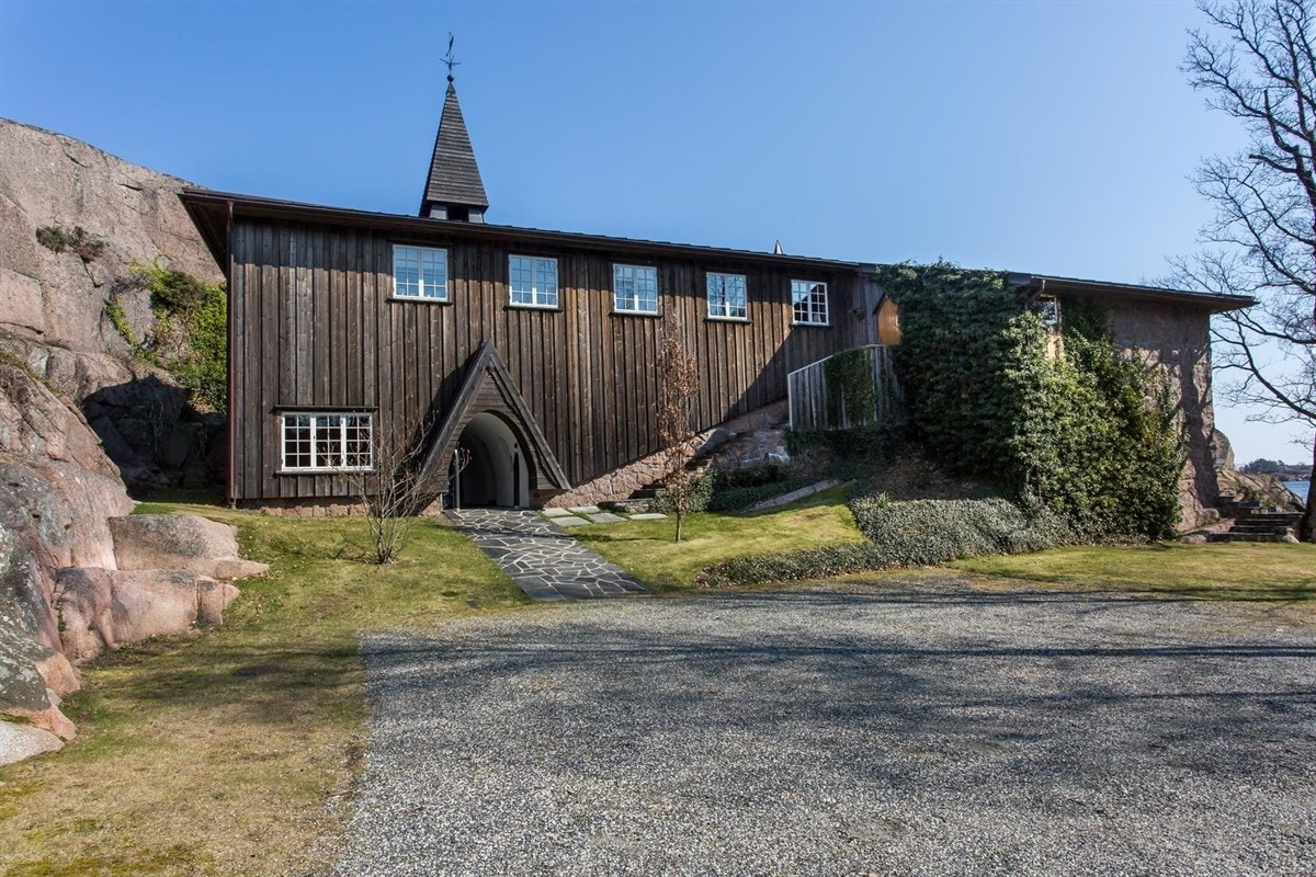 Meget flott bolighus som er totalrenovert - flotte arkitekttoniske detaljer Galleribilde