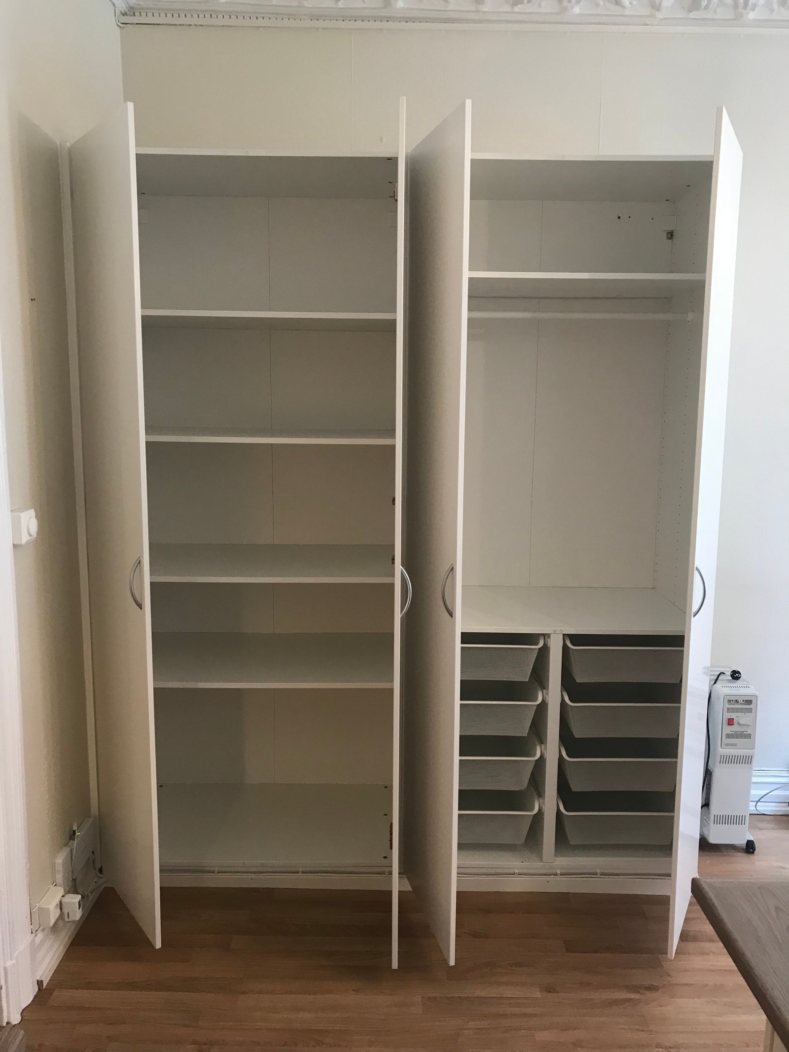 Store og praktiske garderobeskap Galleribilde