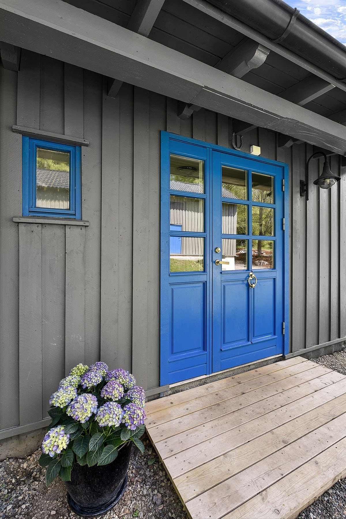 Overbygget inngangsparti. Galleribilde