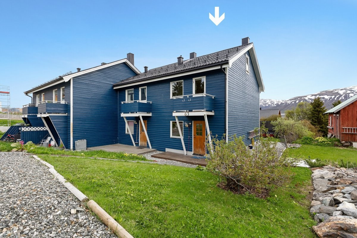 Sjarmerende rekkehus over tre etasjer med sentral og praktisk plassering i Breivika