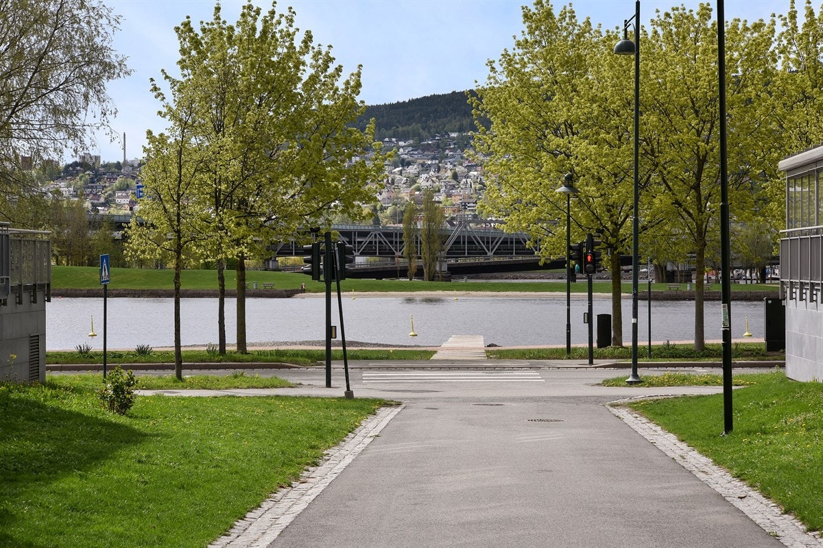 Kort vei til elvepromenaden og strand! Galleribilde