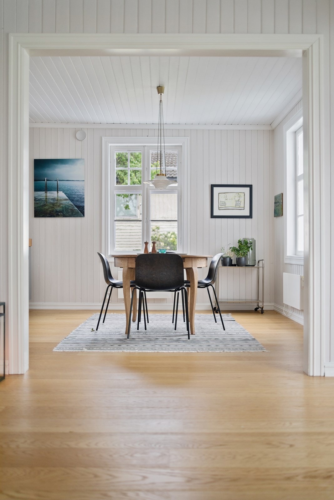 Takhøyder på ca. 2,60 i stuene. Galleribilde