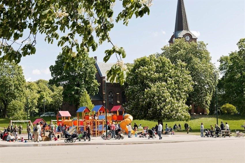 Med Sofienbergparken som nærmeste nabo faller det naturlig å bruke denne til aktiviteter som grilling, lek og avslapning! Galleribilde