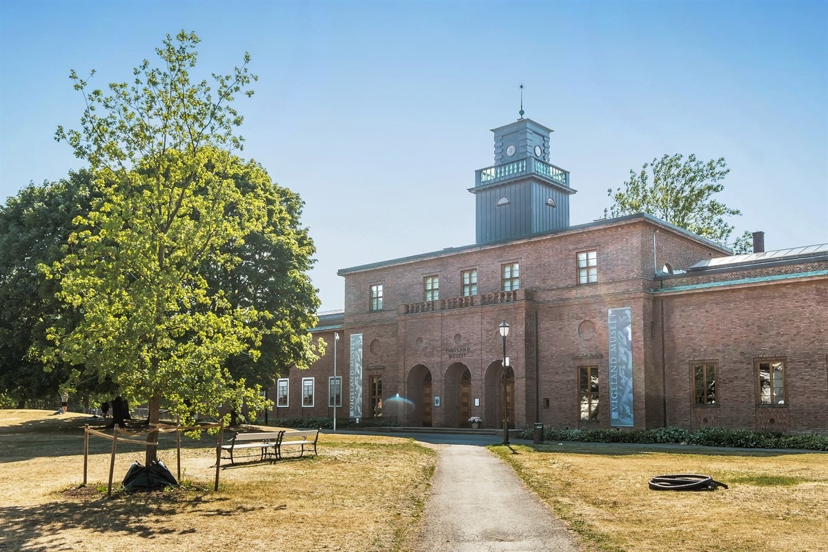 Vigelands-museet ligger rett over gaten fra Solheimgata 12 Galleribilde