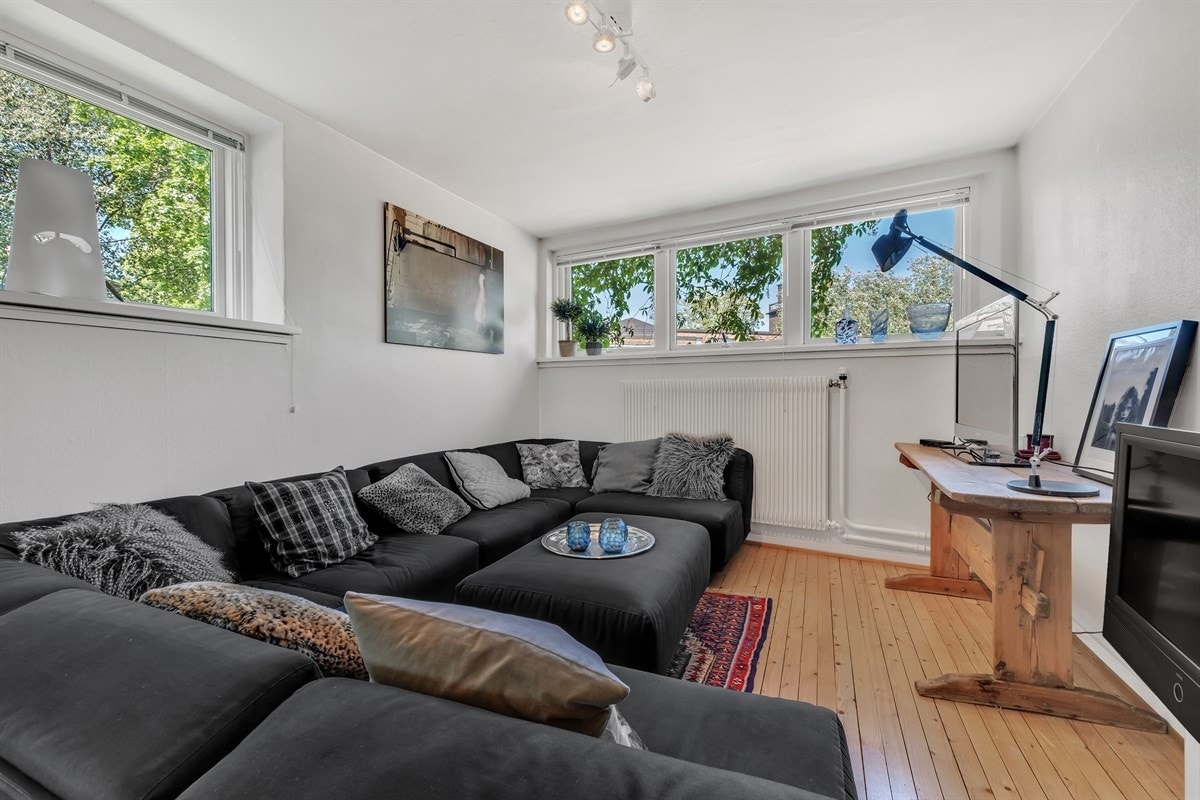 Soverom 2 av totalt fem i husets øverste etasje Galleribilde