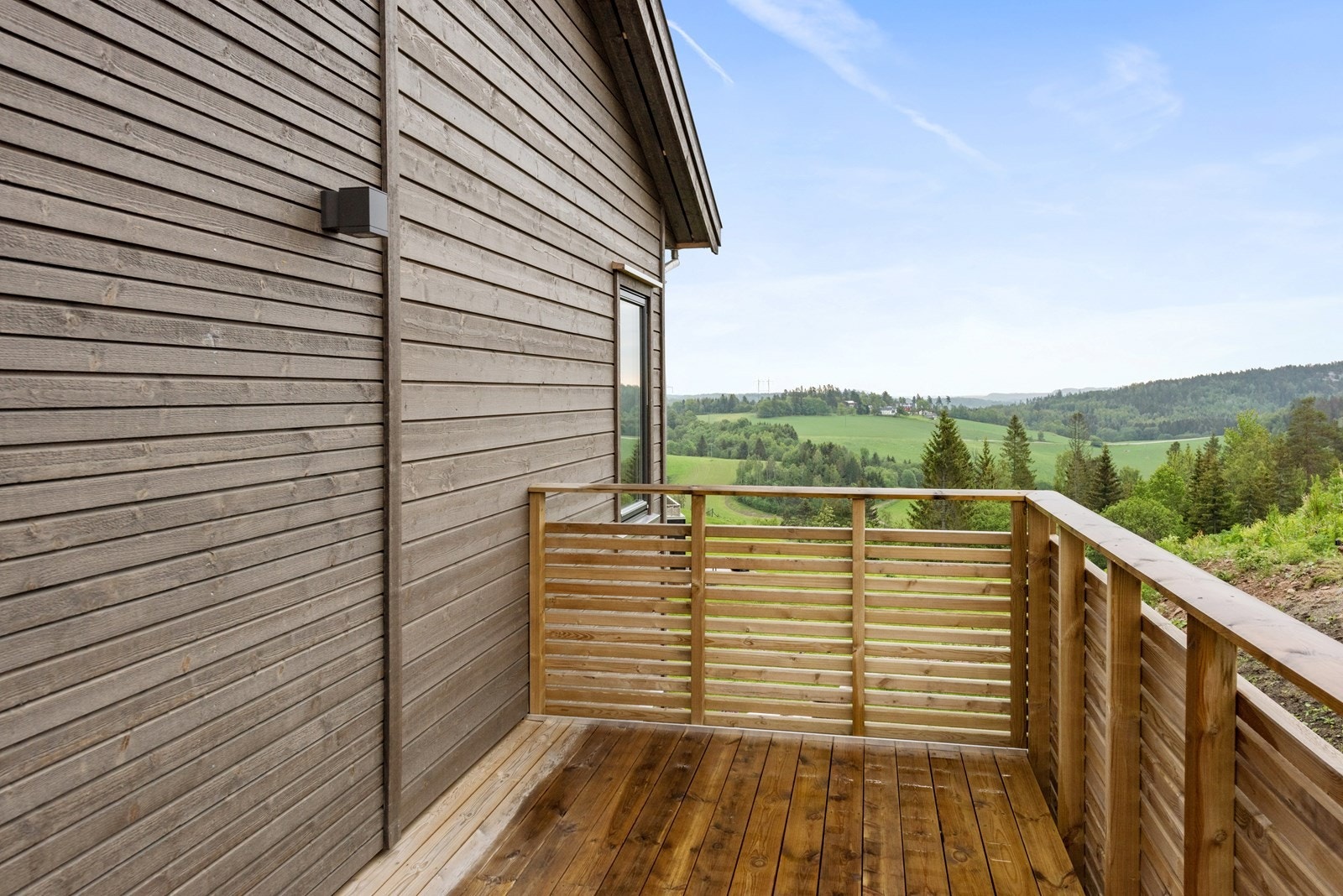 Det er veranda utenfor stuen Galleribilde