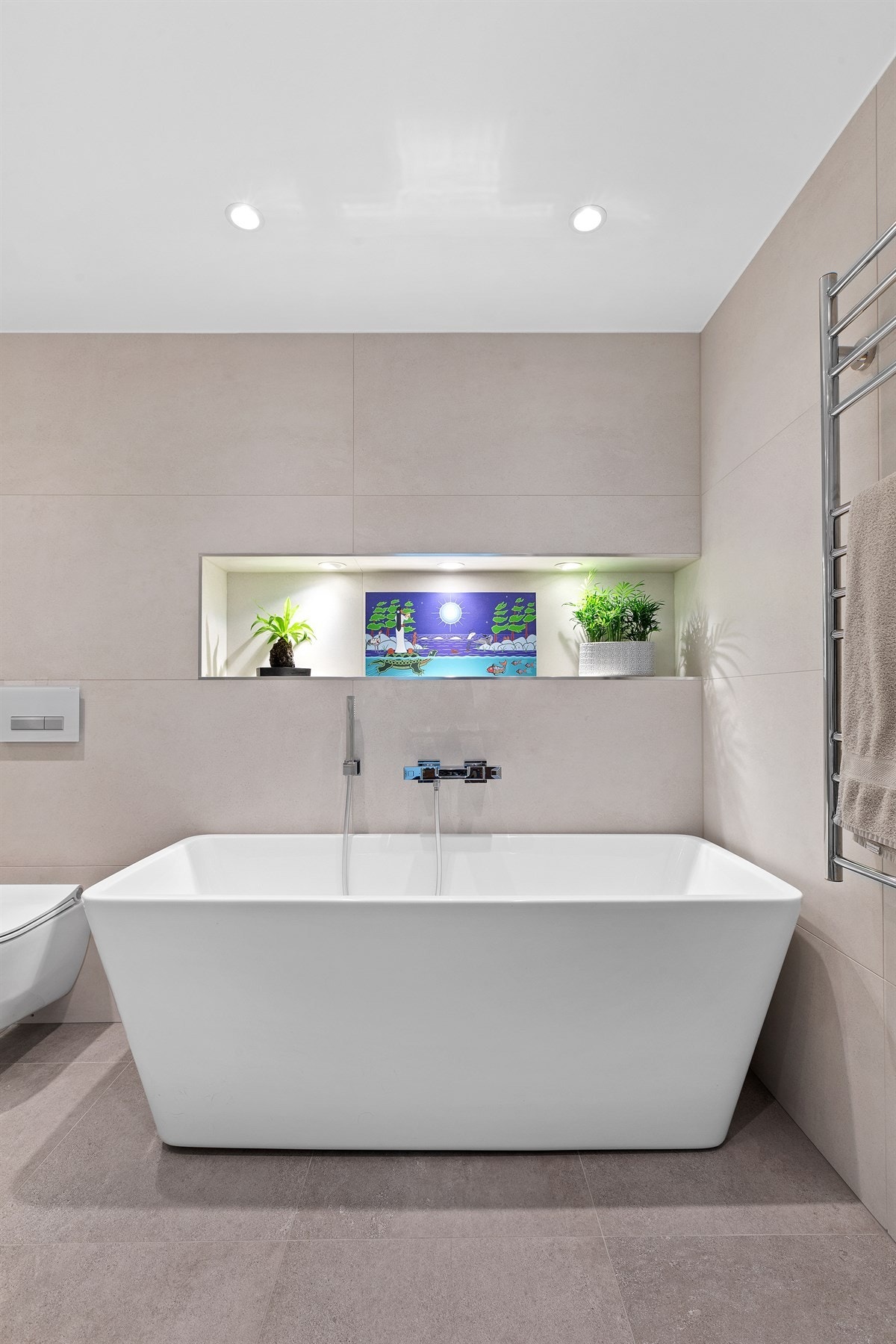 Lekkert badekar med hånddusj Galleribilde