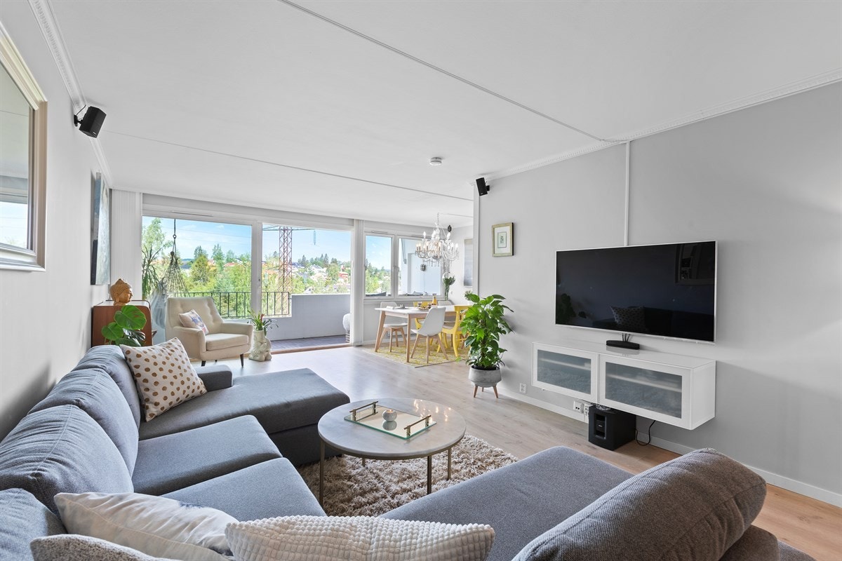 Leiligheten holder en god standard med flere opussinger gjennomført i eiers botid Galleribilde