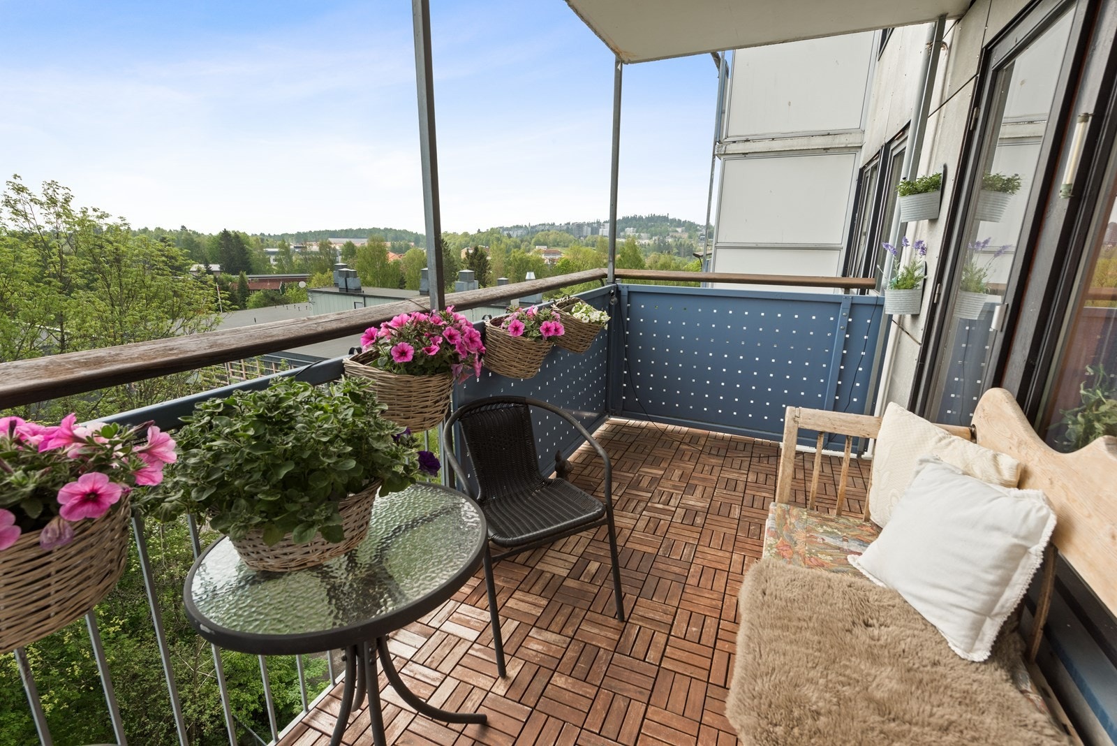 Her får du plass til utemøblement og grill. Galleribilde