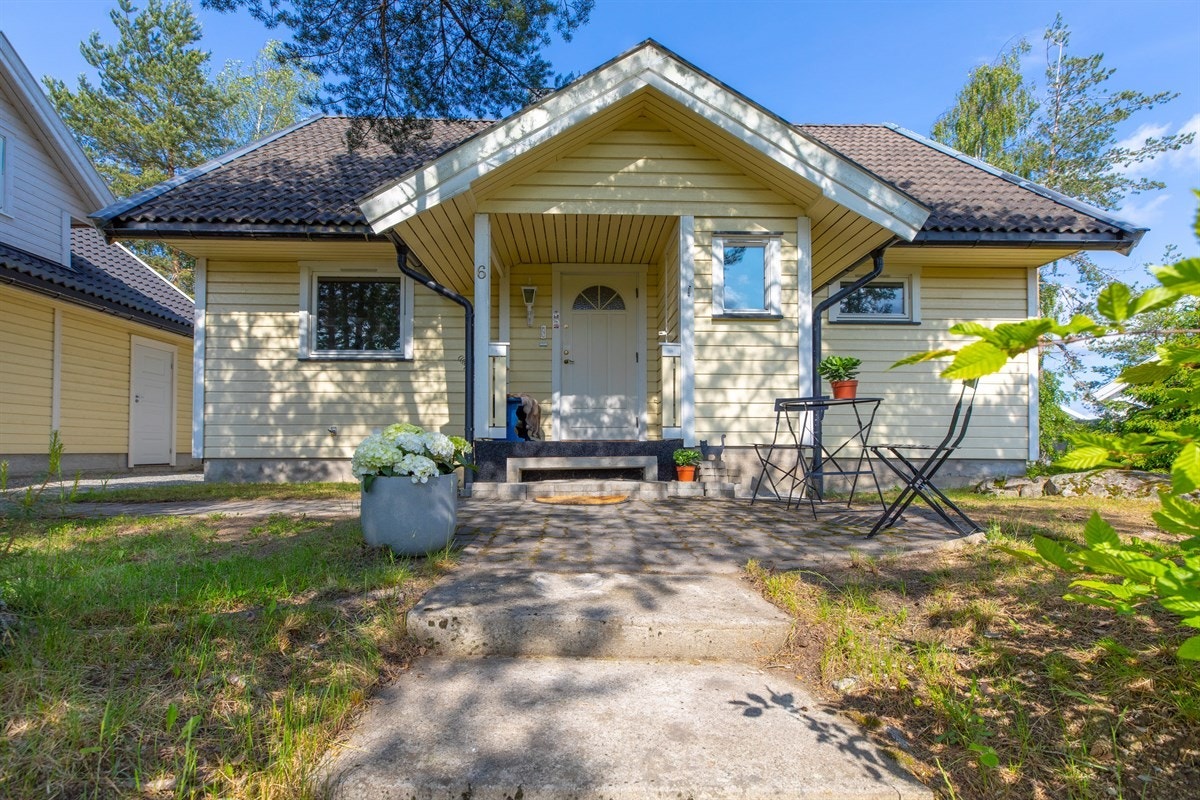 Enebolig beliggende på Orderudfeltet i Sørumsand. Galleribilde