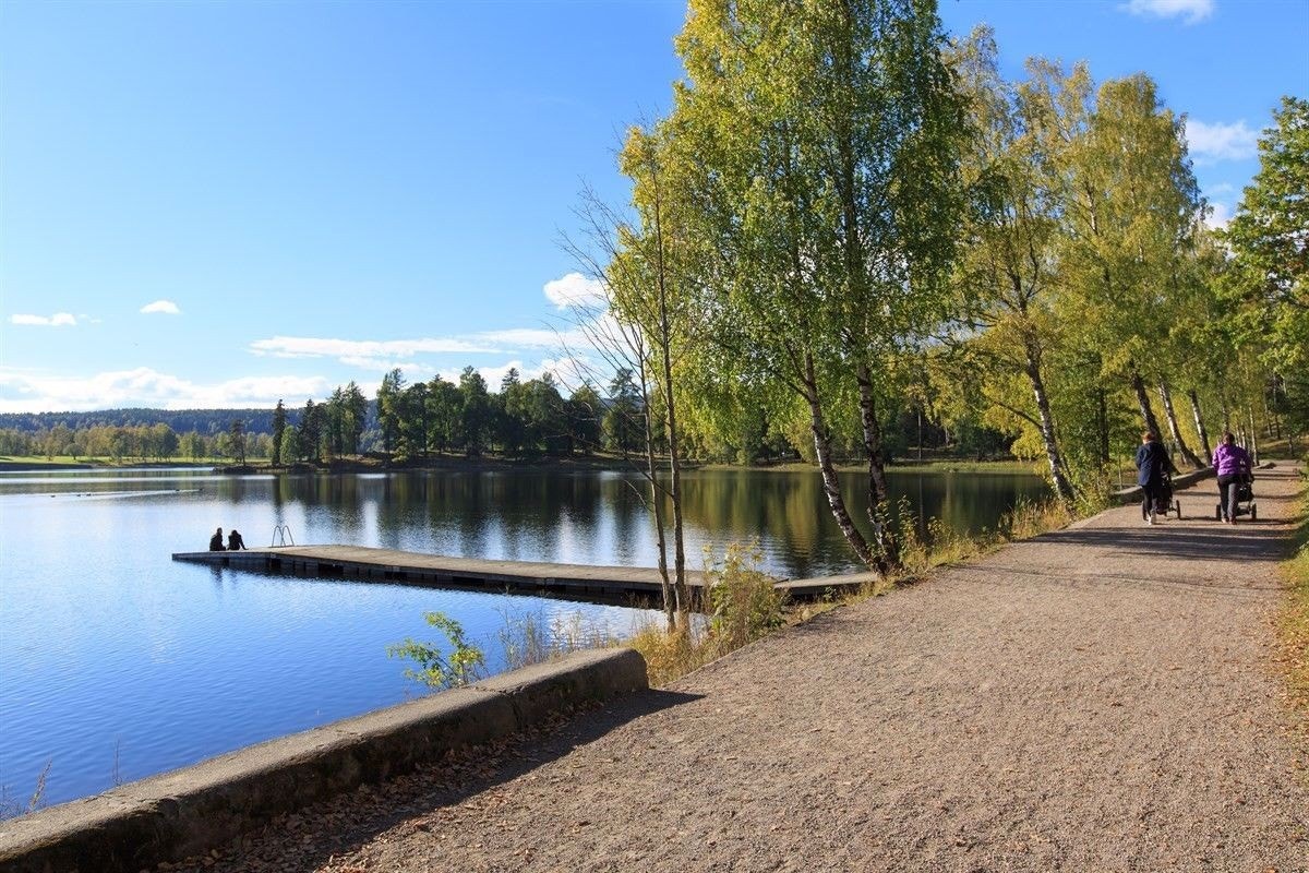 Bogstadvannet bare en hyggelig gåtur unna. Galleribilde