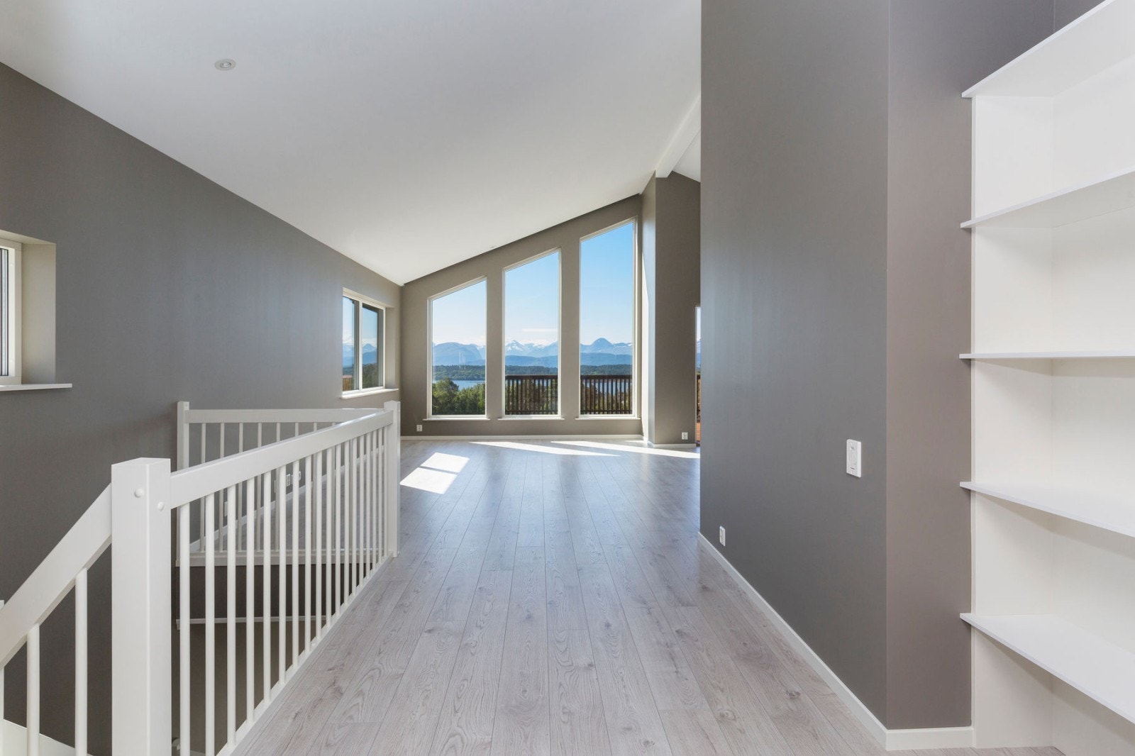 Fantastisk flott stue å komme inn i! Galleribilde