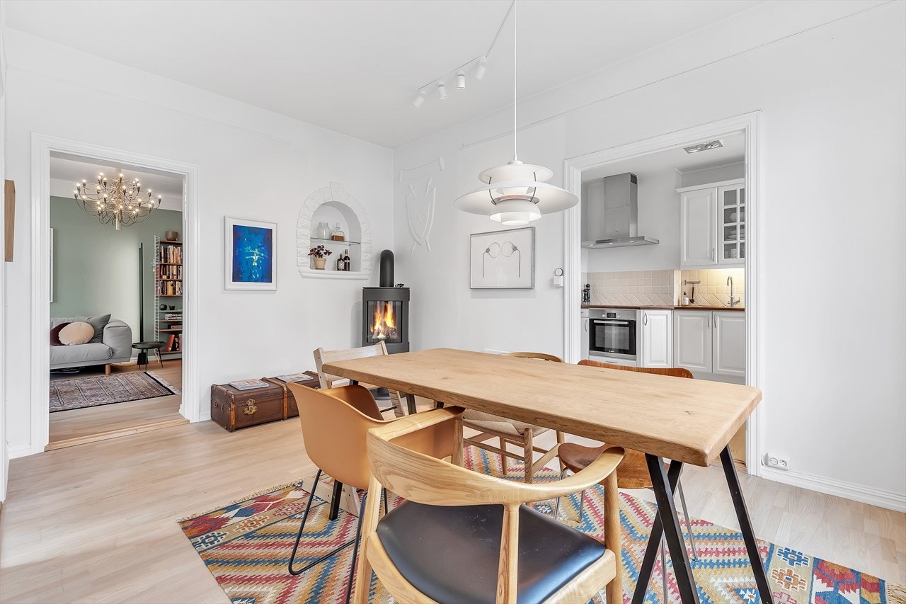 Spisestuen kan brukes som soverom nr.3 Galleribilde