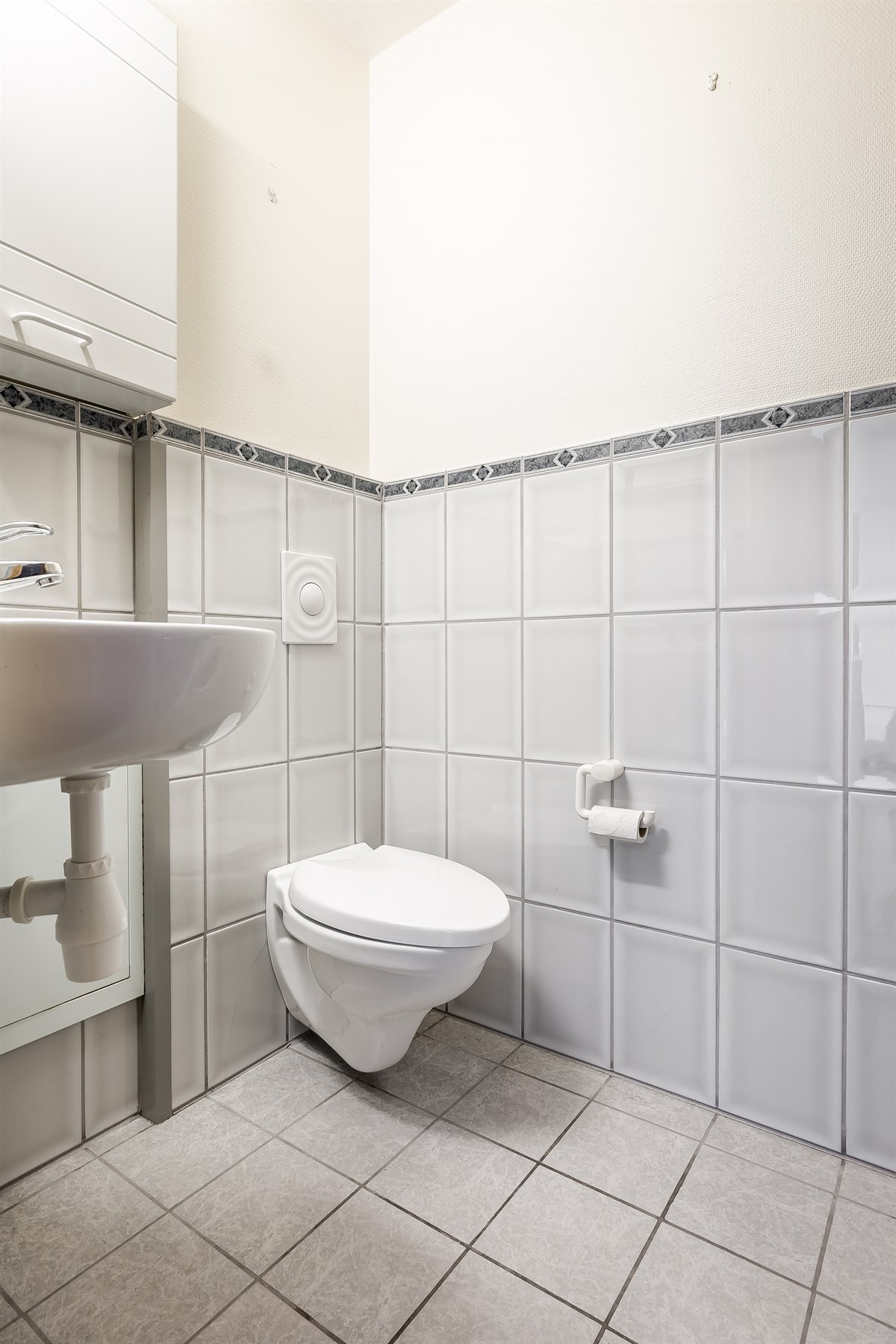 Vaskerom med praktisk wc nr. 2