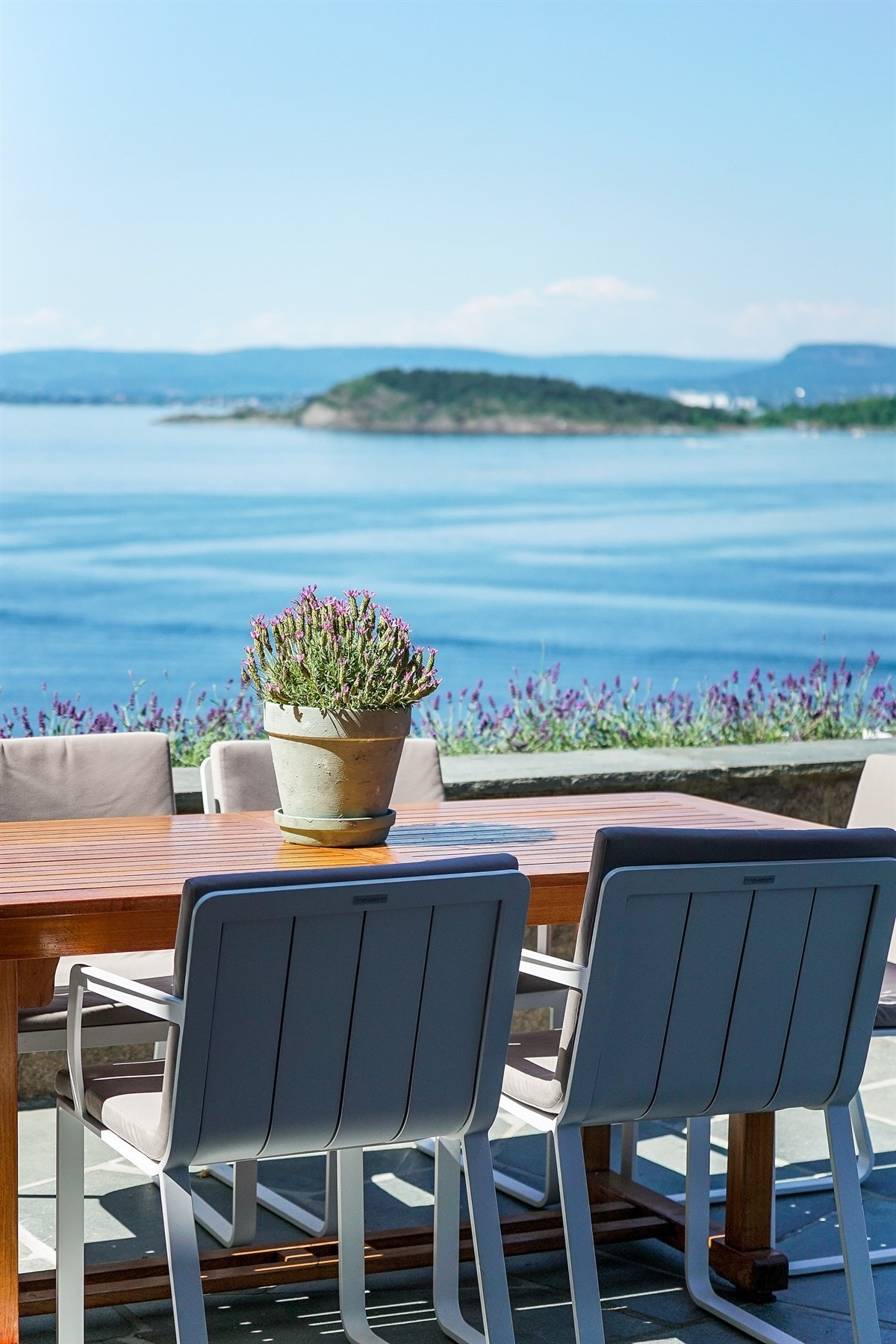 Fra terrassebordet Galleribilde