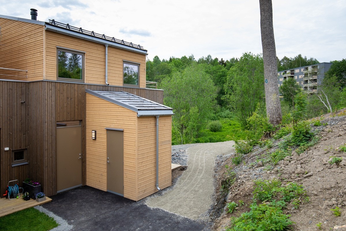 Lett adkomst fra garasjekjeller og internveier Galleribilde