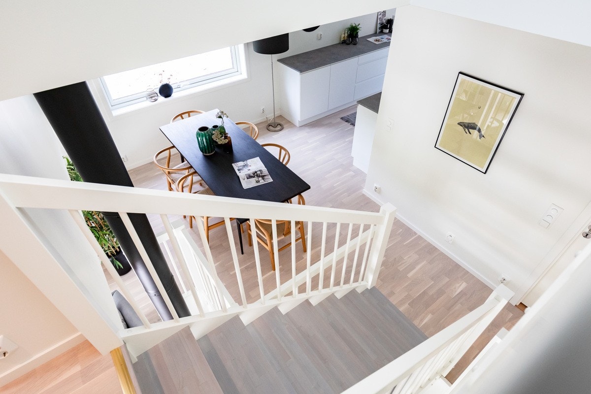 Trapp opp til 2. etasje Galleribilde